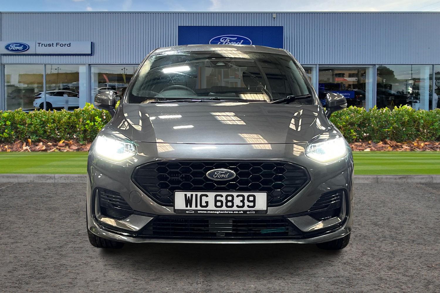 Ford FIESTA Photo 5