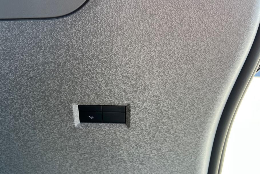Used Ford TOURNEO CUSTOM EN25FND 25