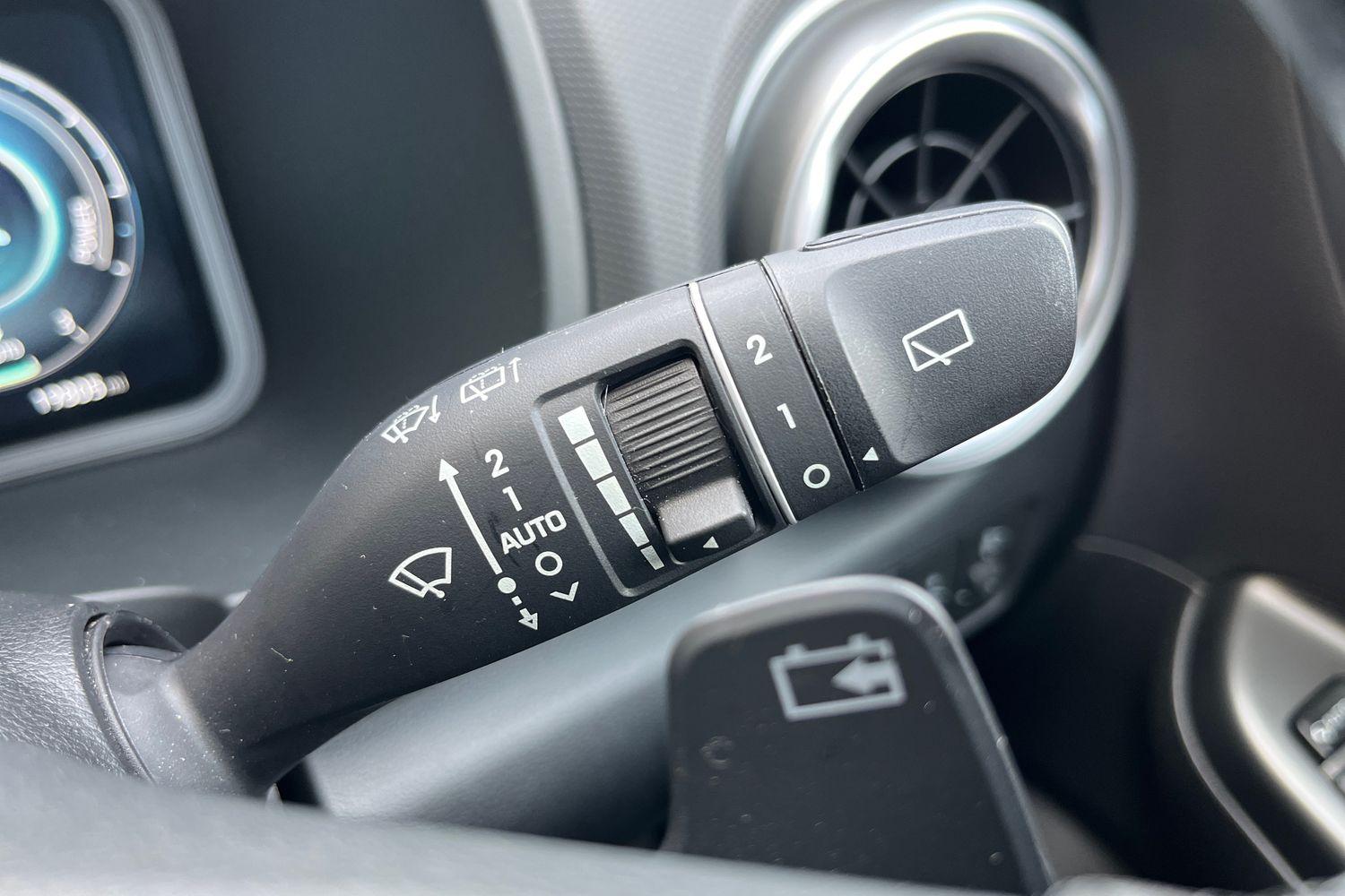 Hyundai KONA Photo 14