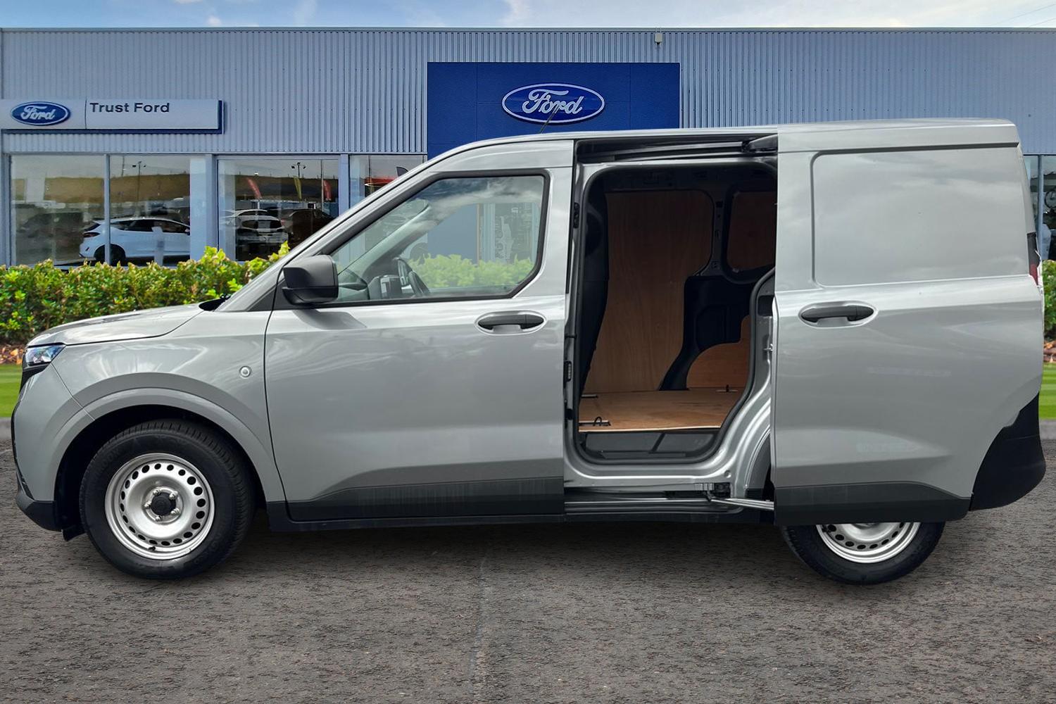 Ford TRANSIT COURIER Photo 4