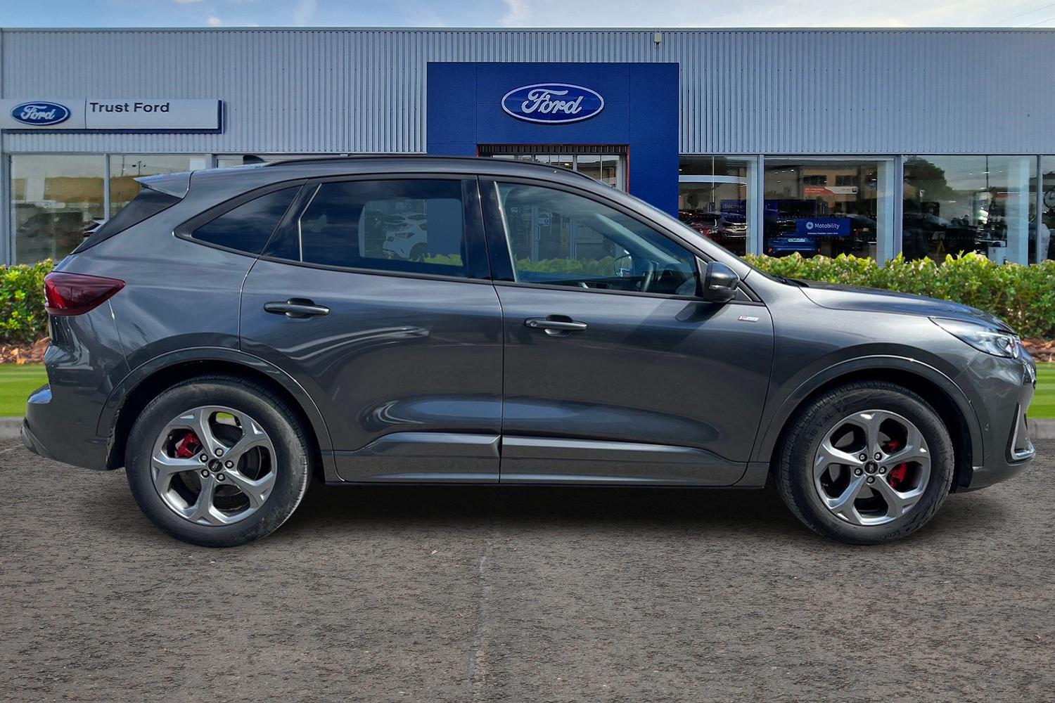 Ford Kuga Photo 2