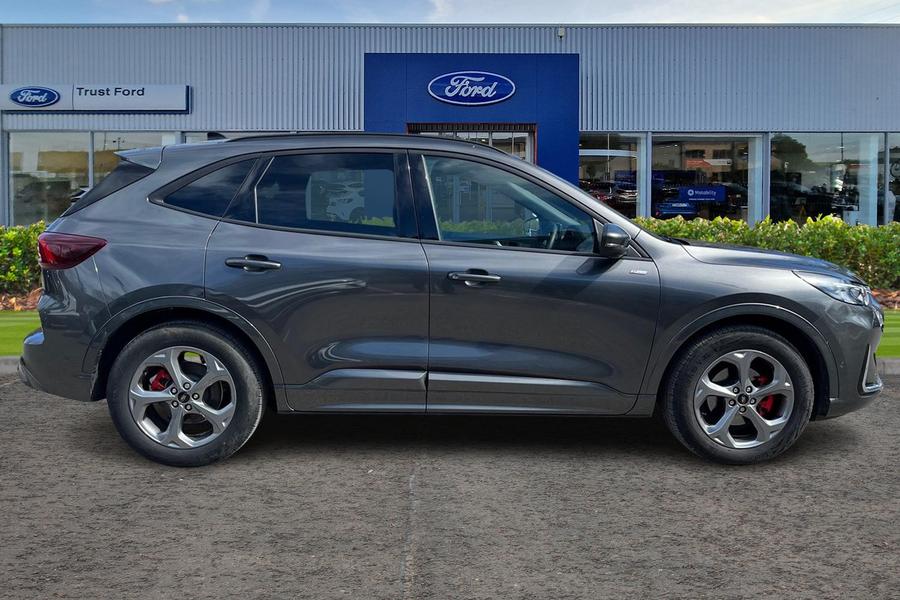 Ford Kuga Photo autoimg-cb6c2f75773fca86ba2a28b5350bf65af2c73d2e.jpg