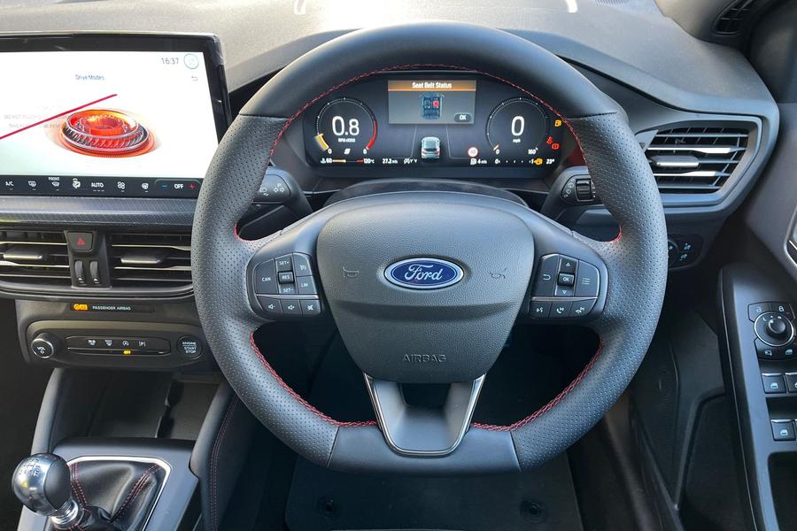 Ford Focus Photo autoimg-cb6f701a0438d8f674c8c95a488d252825aa8b7d.jpg