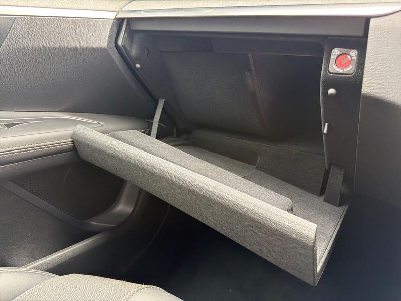Used Peugeot 3008 EK22ZBE 30
