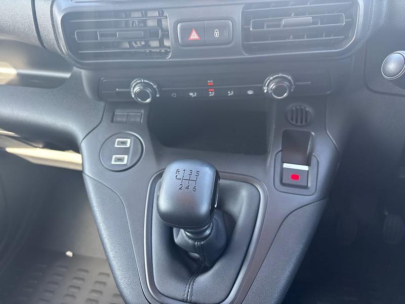 Used Peugeot Partner NU26ZVC 19