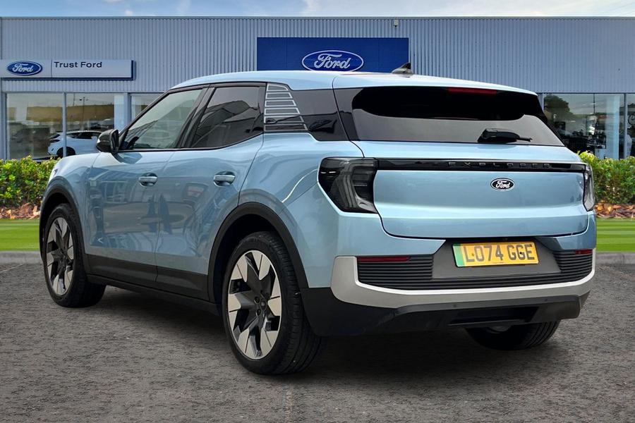 Ford Explorer Photo autoimg-cb7393b9cc03cf89a2a80d843d08e99b753c5e5d.jpg