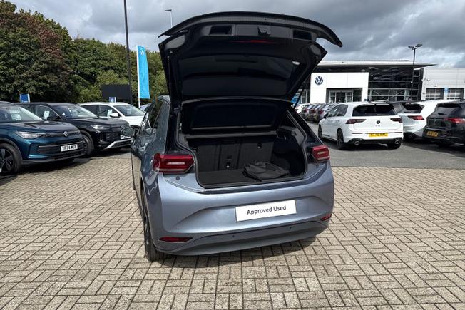 VOLKSWAGEN ID.3 Photo 35