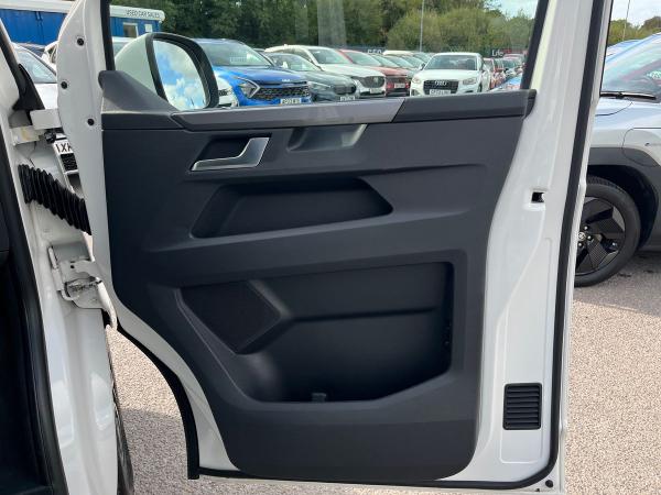 Volkswagen Caravelle Photo autoimg-cb7b138e405d7a29be6666faa86416b6fee65f8b.jpg