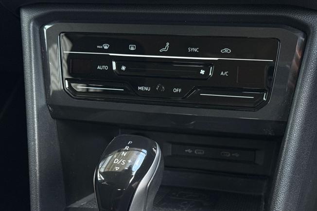 VOLKSWAGEN Tiguan Allspace Photo 23