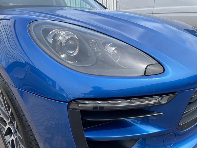 PORSCHE Macan Photo 19