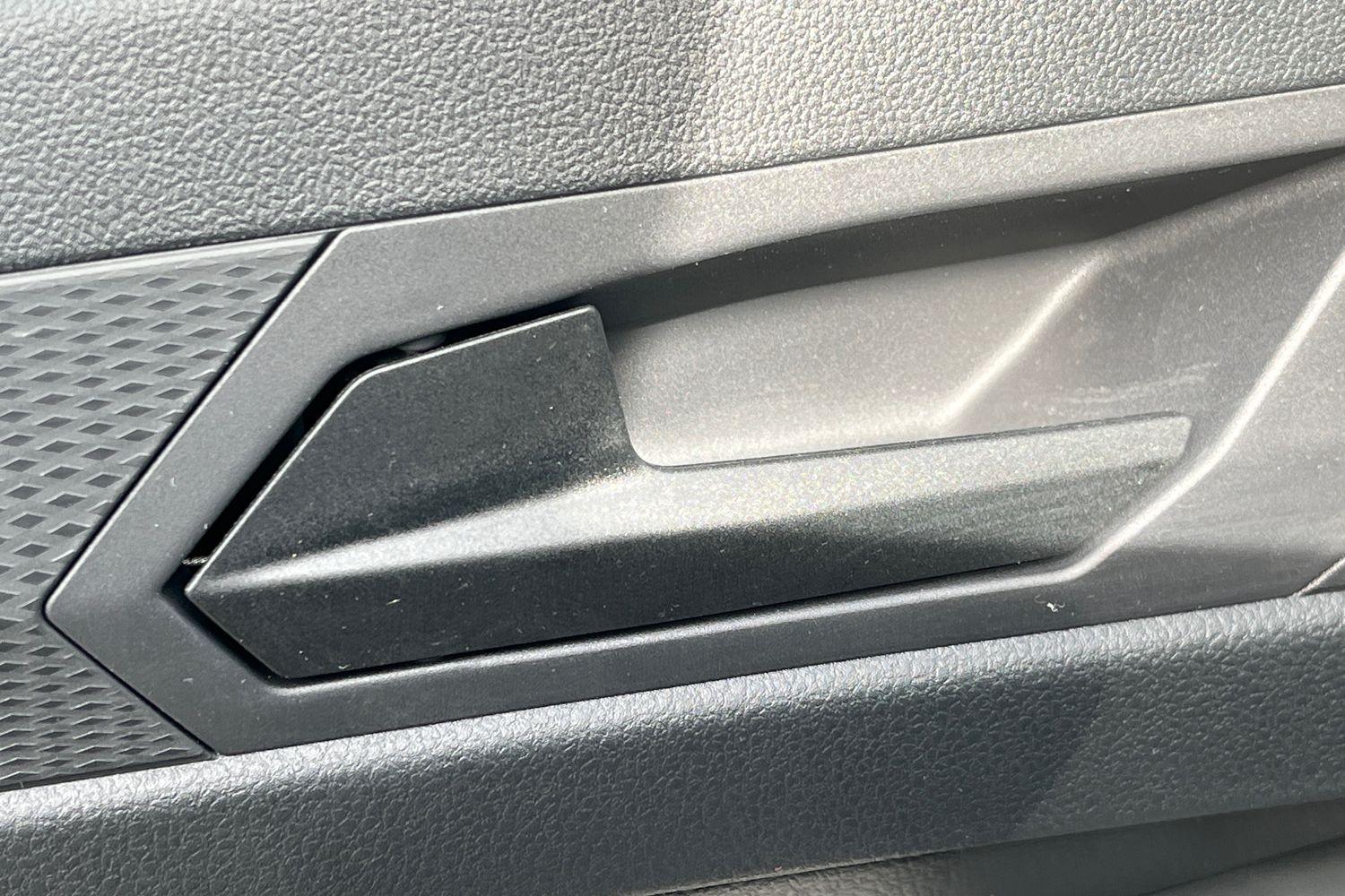 Ford TRANSIT CONNECT Photo 39