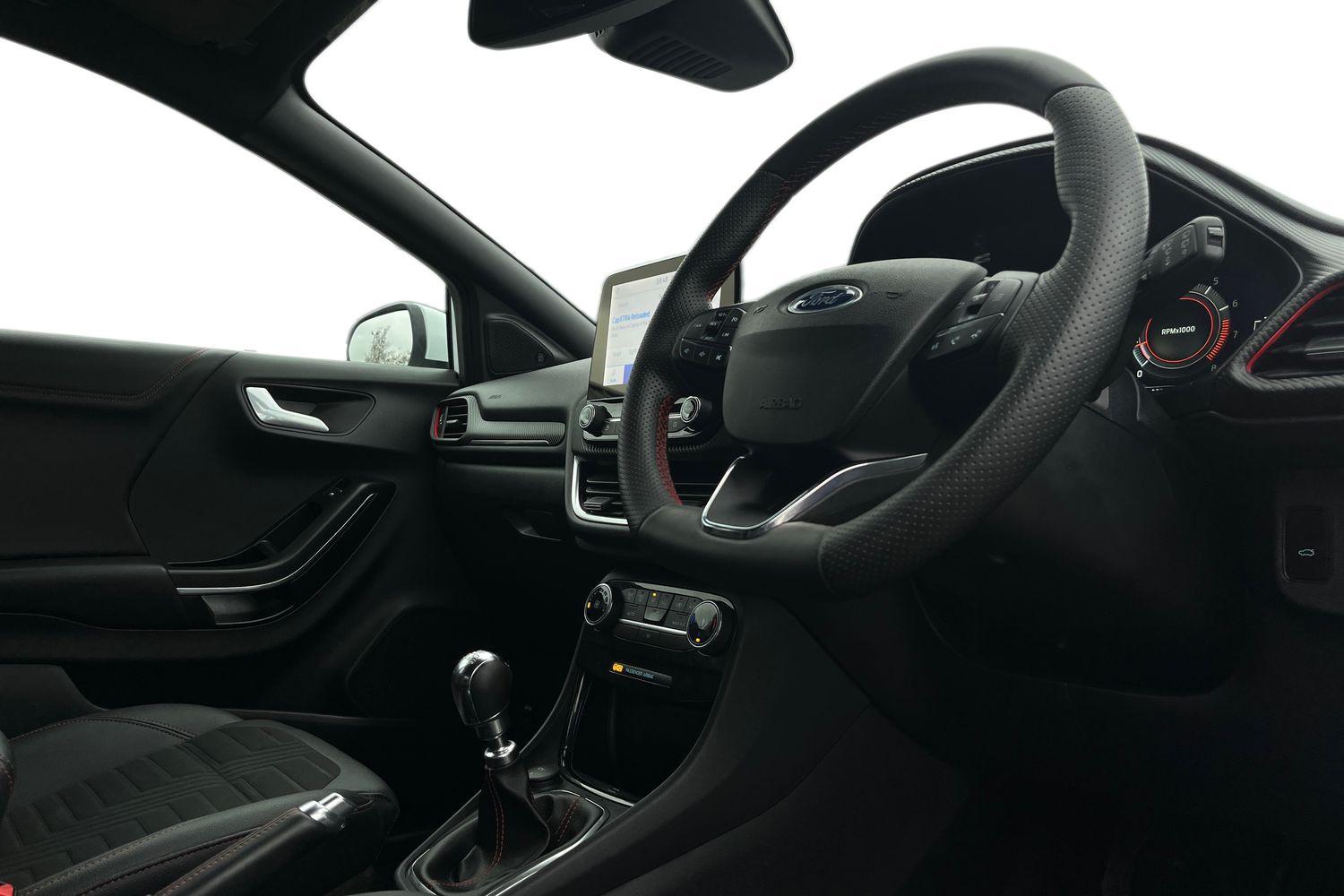 Ford PUMA Photo 8