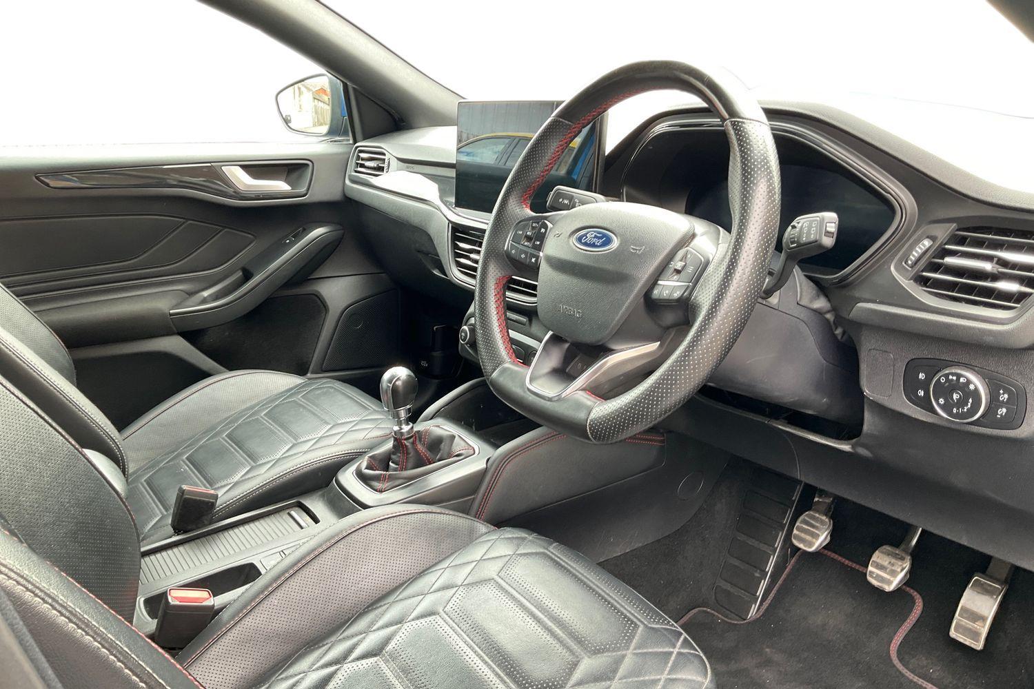 Ford FOCUS Photo 8