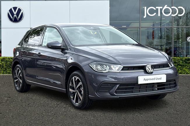VOLKSWAGEN Polo Photo 1