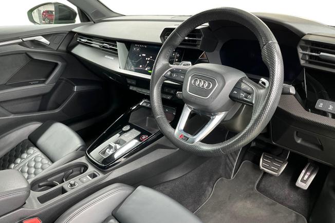 AUDI RS3 Photo 6