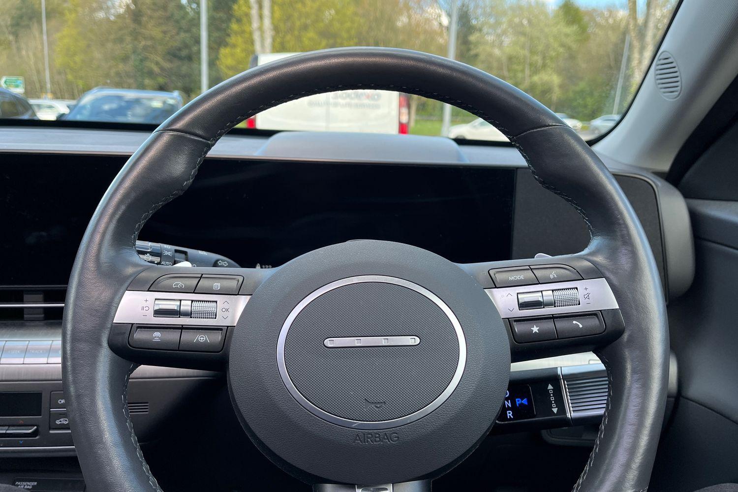 Hyundai Kona Photo 11