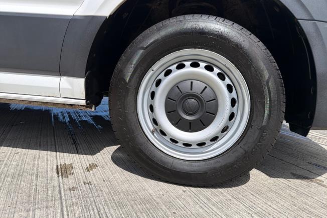 VOLKSWAGEN Crafter Photo 5