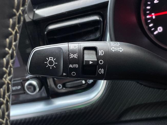 KIA Stonic Photo 38