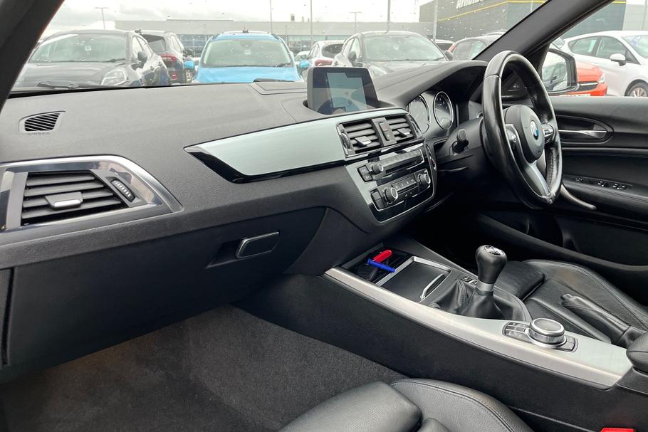 Used BMW 1 Series YD68KDX 18