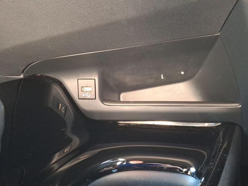 Used Toyota C-HR FG70CFM 40