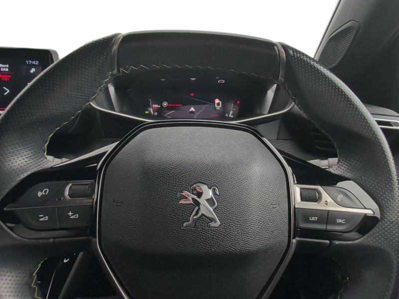 Used Peugeot 2008 MA72WFO 13