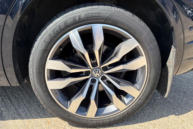 VOLKSWAGEN Touareg Photo 31