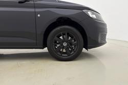 VOLKSWAGEN Caddy Photo 5