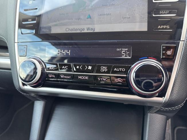 SUBARU Outback Photo 36