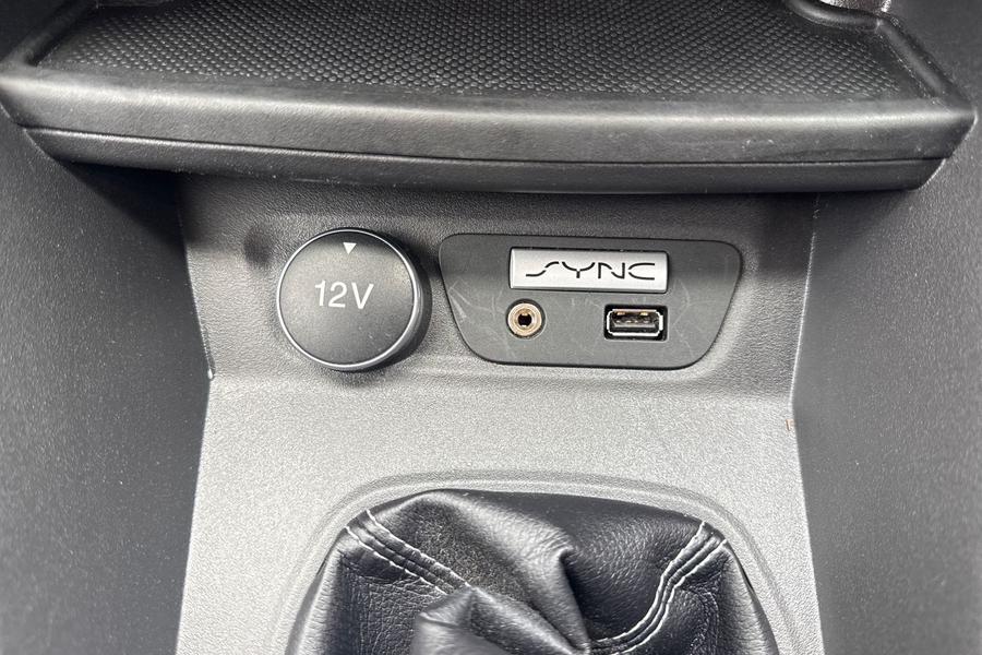 Ford KA+ Photo autoimg-cb9dddab951e17174bae06e632fc3c6e56474154.jpg