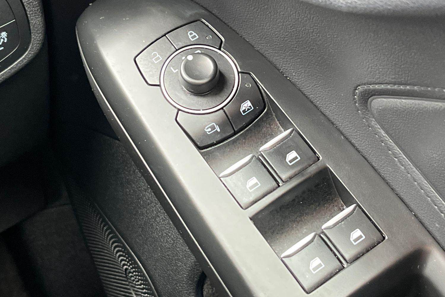 Ford FOCUS Photo 15