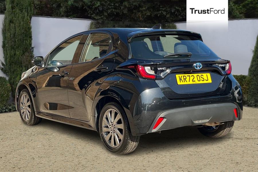 Toyota YARIS Photo autoimg-cba2f6e3151bd368f8d9b5c5eaf7f95072bbd9f0.jpg
