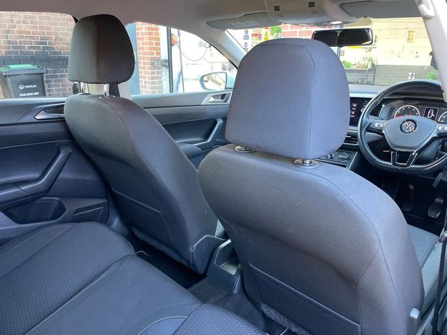 VOLKSWAGEN Polo Photo 29