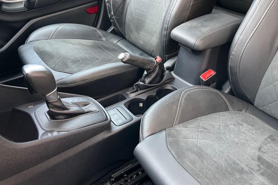 Ford FIESTA Photo autoimg-cba47ef2f1086dff9a9a85d9e87bf25384496293.jpg