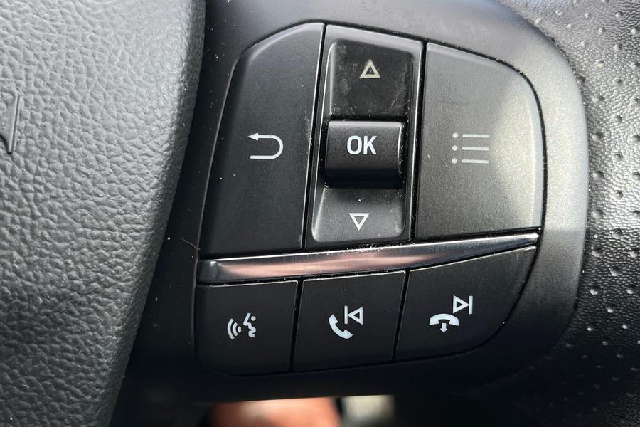 Ford Focus Photo autoimg-cba67ebeda3001bbdeecd2d91b109a87121ec55f.jpg