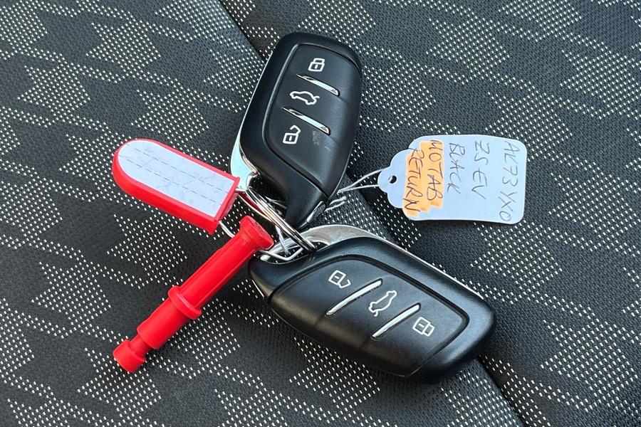 MG MG ZS Photo autoimg-cbaa51caee100cbee9402b10d9b27767935edbc5.jpg
