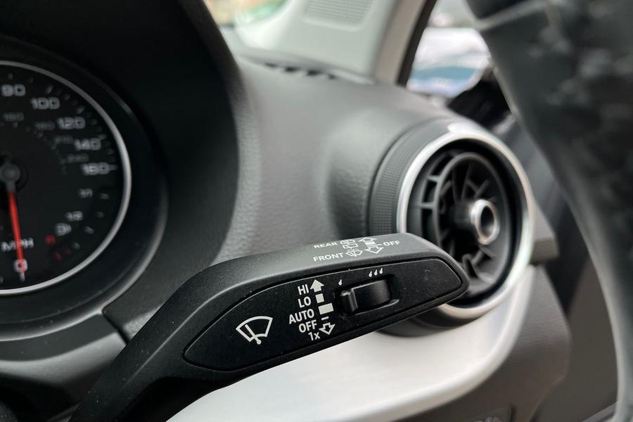 Audi Q2 Photo autoimg-cbaa9da31944ac658c5872fad4500143cf2b99e7.jpg