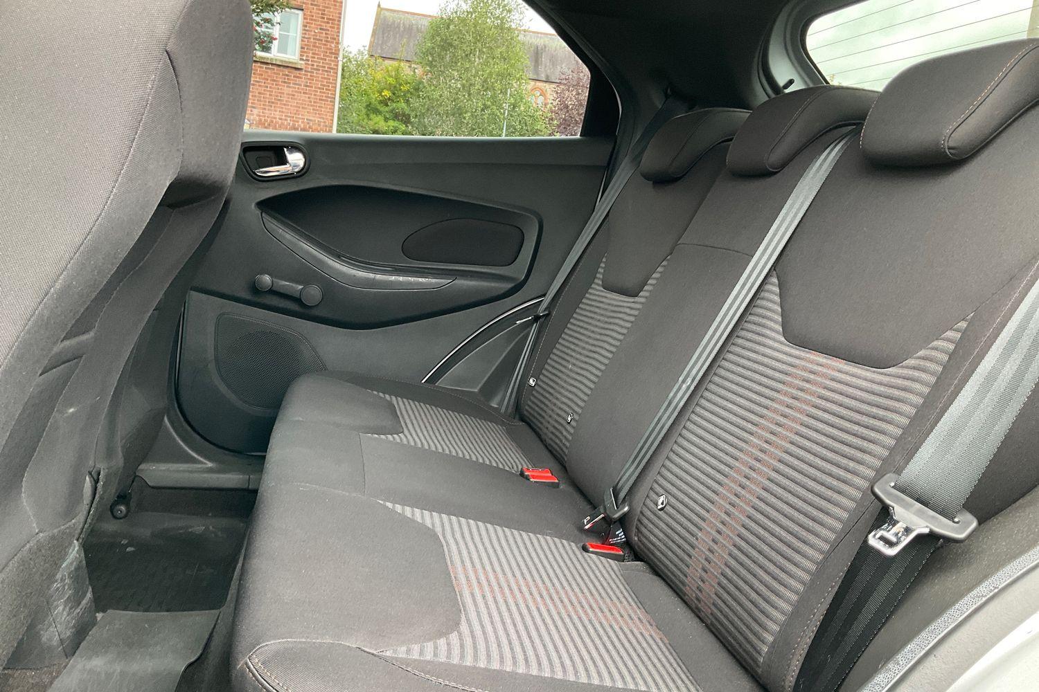 Ford KA+ Photo 19