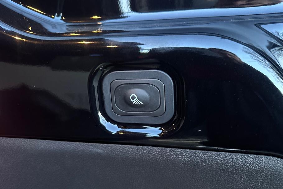 Used Ford E-TRANSIT 7