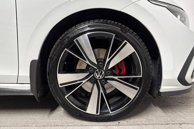 Volkswagen Golf Photo 5