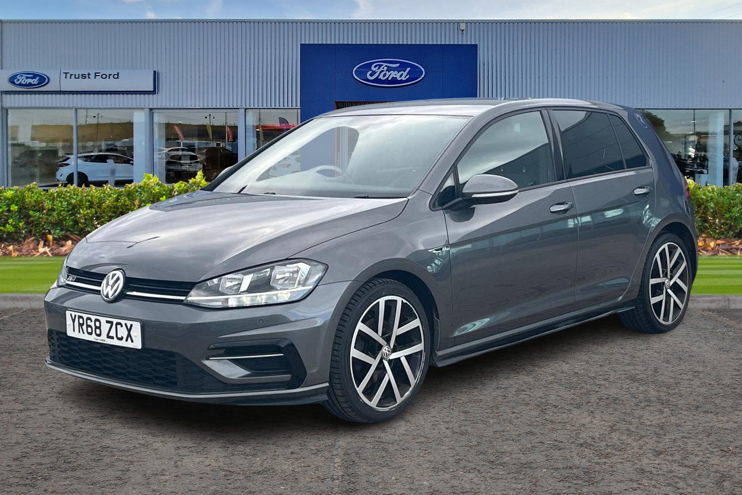Volkswagen GOLF Photo 4