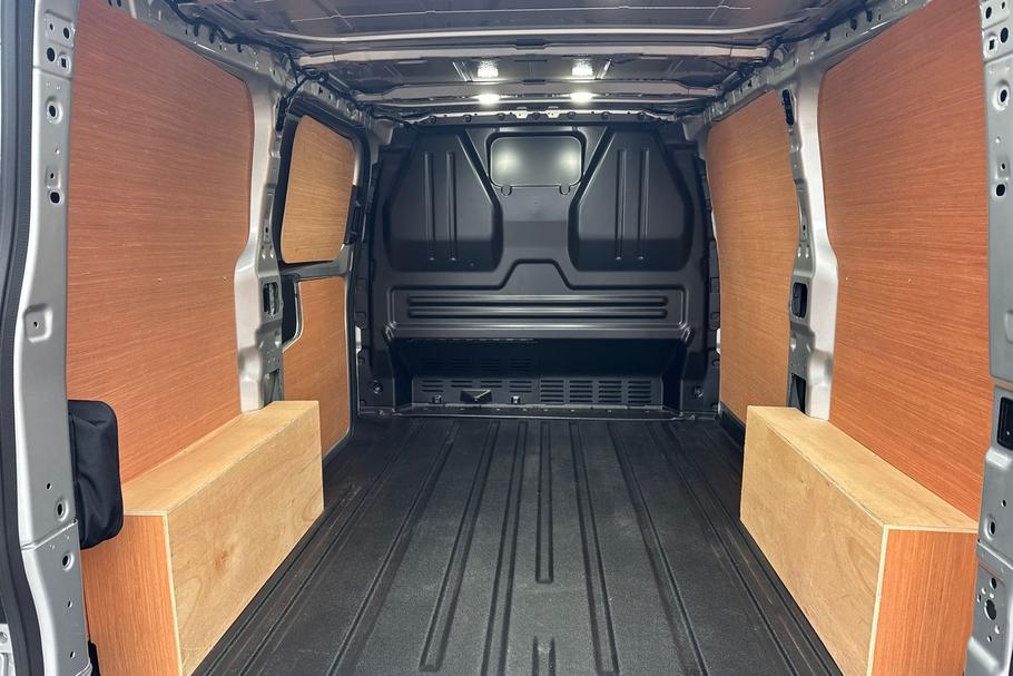 Used Ford TRANSIT CUSTOM 8