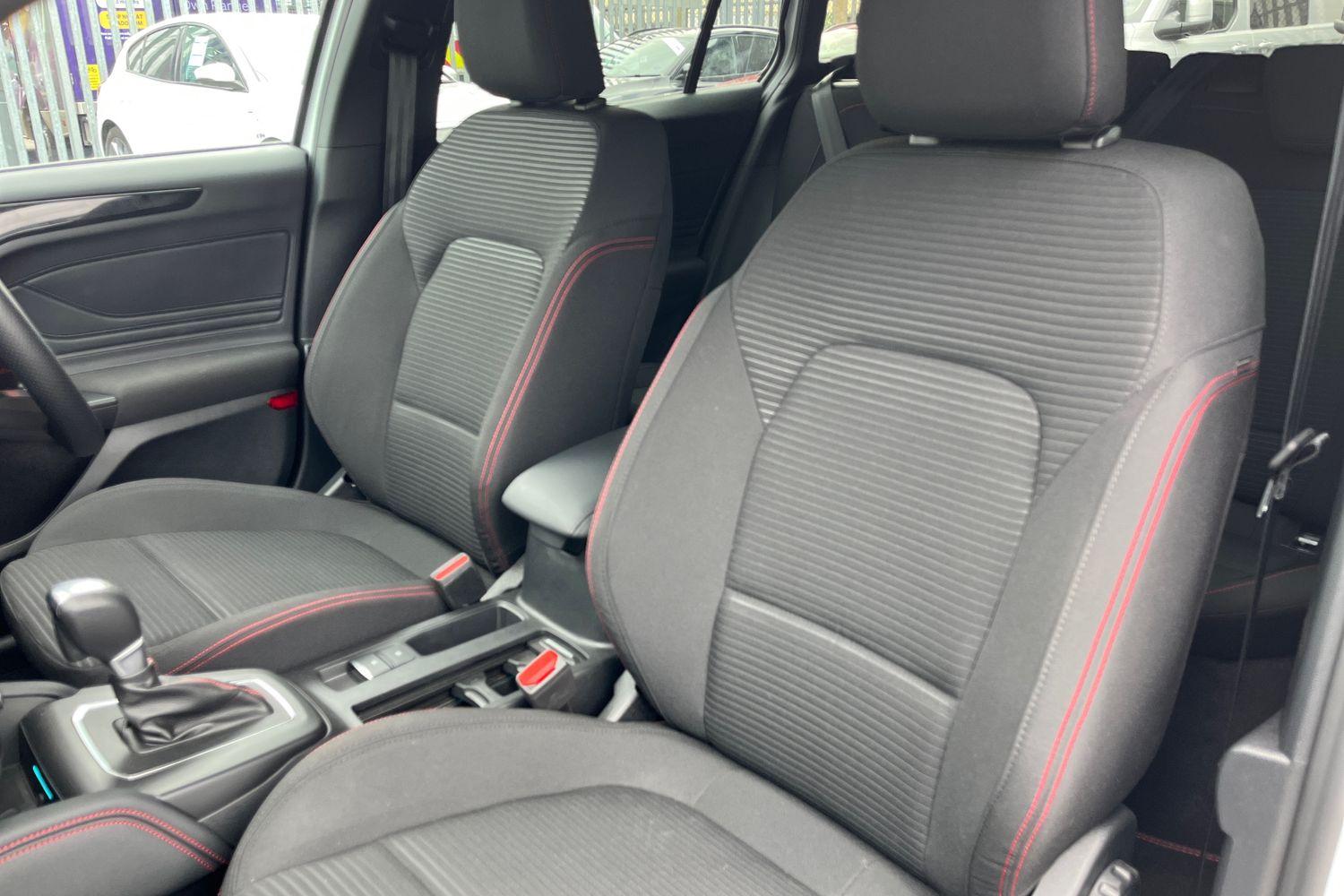 Ford FOCUS Photo 18