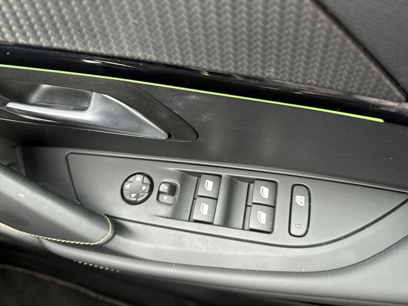 Used Peugeot 208 NU22EOR 24