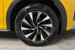 VOLKSWAGEN T-Roc Photo 5