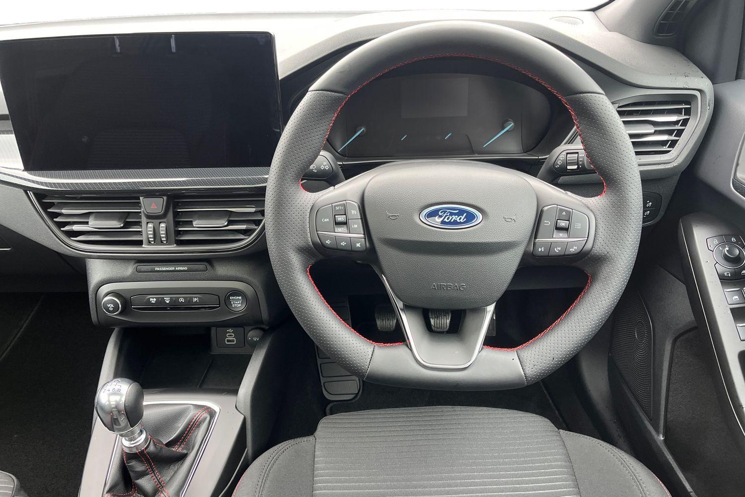 Ford Focus Photo 10