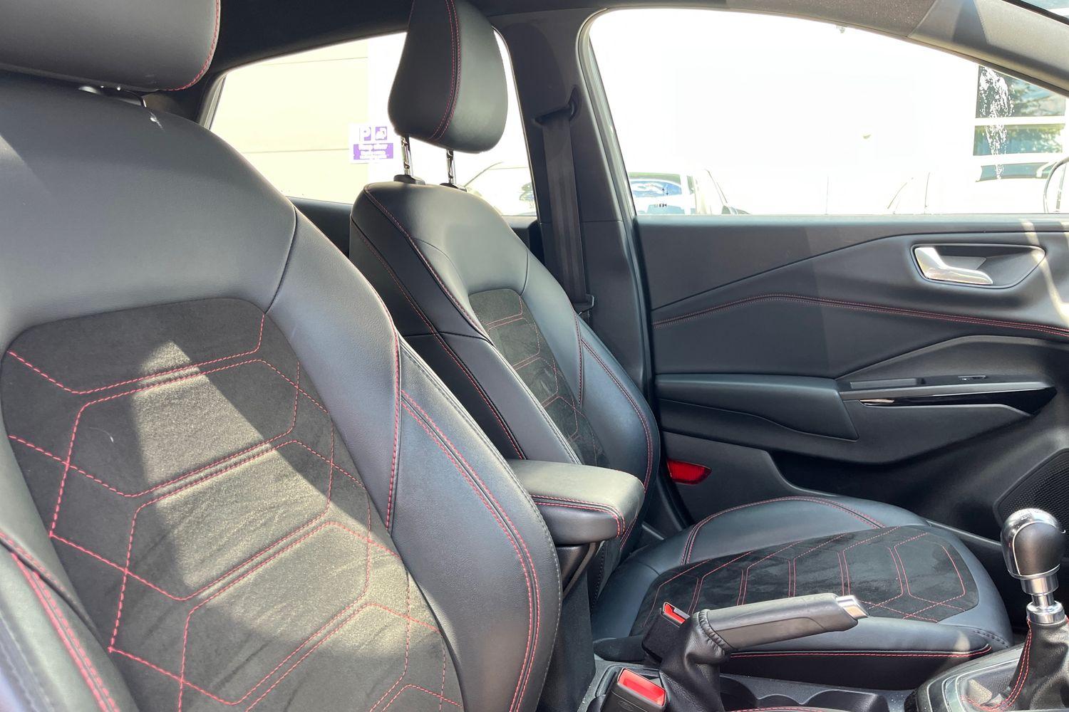 Ford PUMA Photo 16