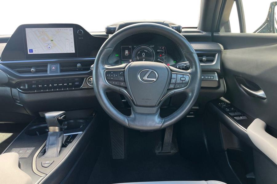 Lexus UX Photo autoimg-cbcacd460fe74a50cf3583ff12b5fb7ec6b058ec.jpg