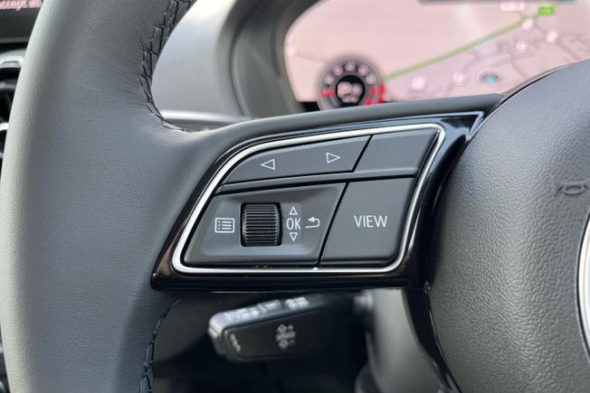 AUDI Q2 Photo 16