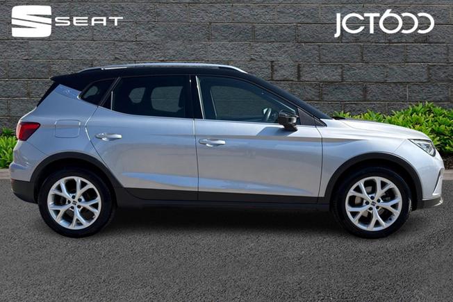 SEAT Arona Photo 4