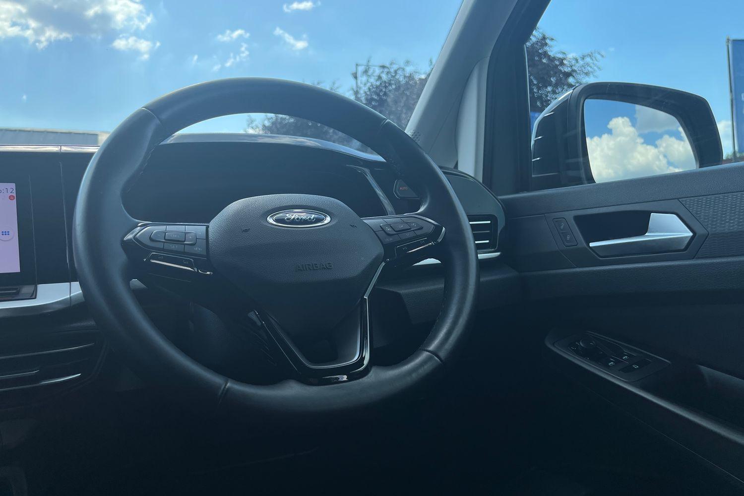Ford Tourneo Connect Photo 11
